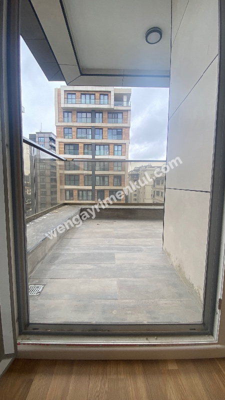 Caddebostan İskele Sokak’ta satılık 3+1
