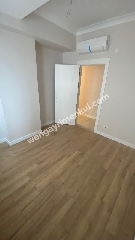 Caddebostan İskele Sokak’ta satılık 3+1