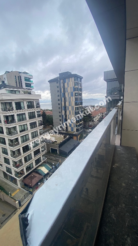 Caddebostan İskele Sokak’ta satılık 3+1