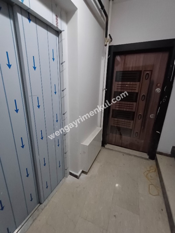 SULTANBEYLİ MECİDİYE MAHALLESİNDE 2+1 SATILIK DAİRE