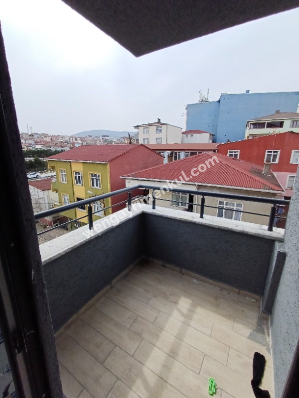 SULTANBEYLİ MECİDİYE MAHALLESİNDE 2+1 SATILIK DAİRE