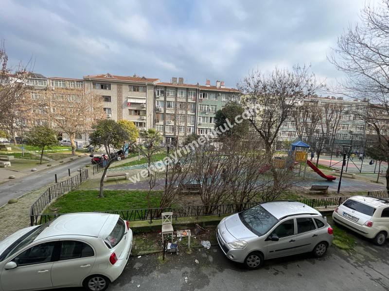 Nüzhetiye Caddesi üzerinde 3+1 merkezi lokasyonda