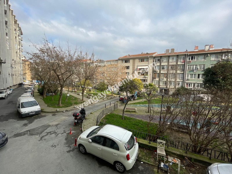 Nüzhetiye Caddesi üzerinde 3+1 merkezi lokasyonda