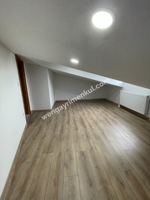 Halıcıoğlu 'da manzaralı dublex daire