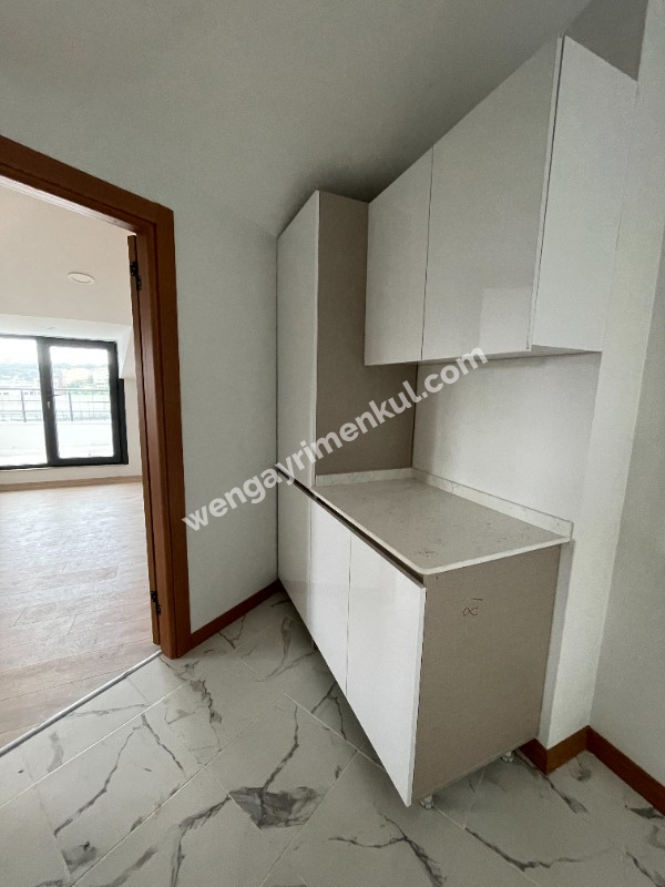 Halıcıoğlu 'da manzaralı dublex daire