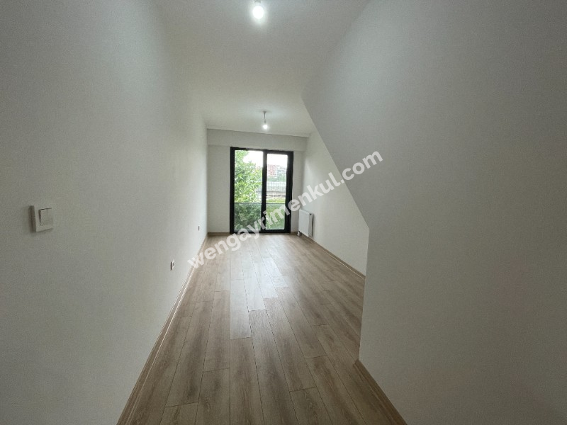 Halıcıoğlu 'da manzaralı dublex daire