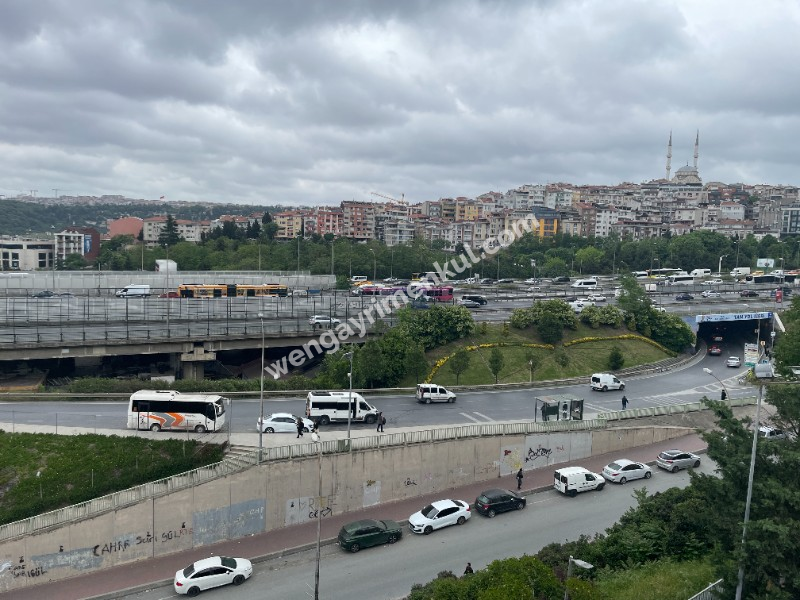 Halıcıoğlu 'da manzaralı dublex daire