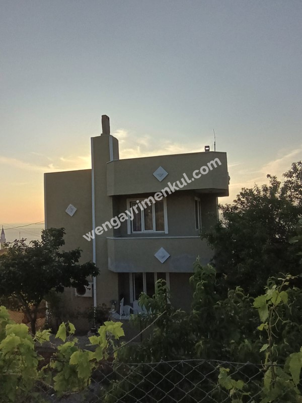 Çanakkale Erenköy'de Muhteşem Manzaralı Satılık Komple Bina 