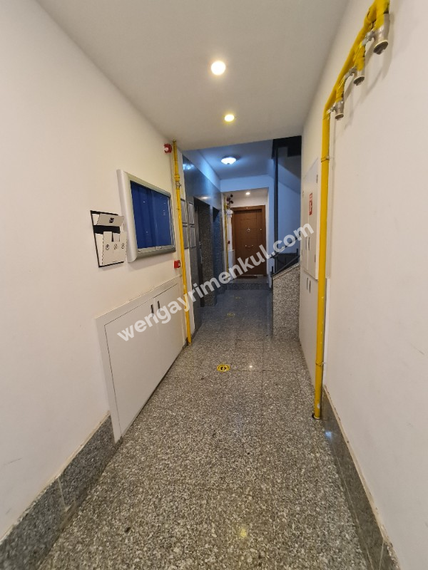 Suadiye Marmaray ve Metroya Yakın Aydınlık Ferah Satılık 3+1