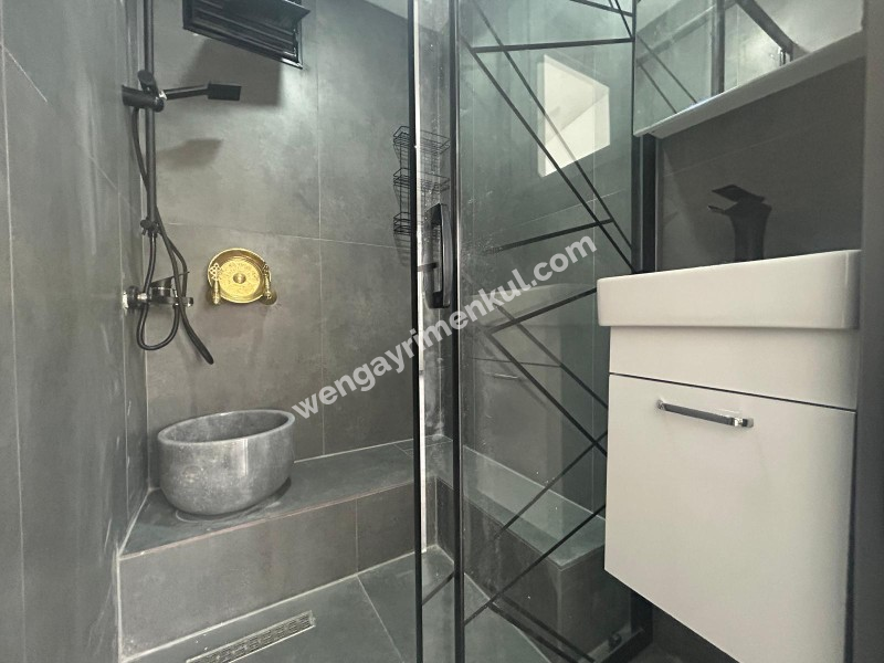 BOSTANCIDA METROYA 5 DK EBV.BANYO K.MUTFAK ARAKAT ULTRA LÜKS 3+1