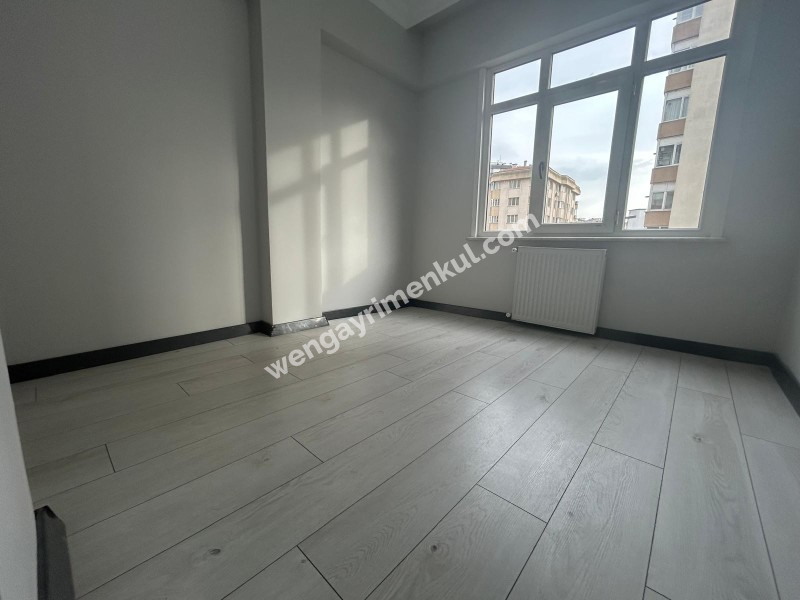 BOSTANCIDA METROYA 5 DK EBV.BANYO K.MUTFAK ARAKAT ULTRA LÜKS 3+1