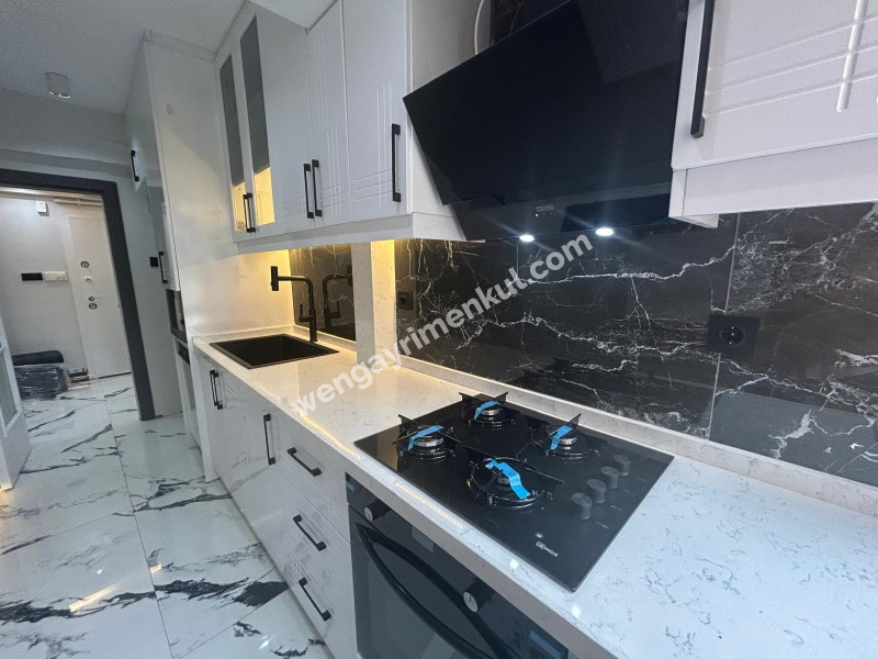 BOSTANCIDA METROYA 5 DK EBV.BANYO K.MUTFAK ARAKAT ULTRA LÜKS 3+1