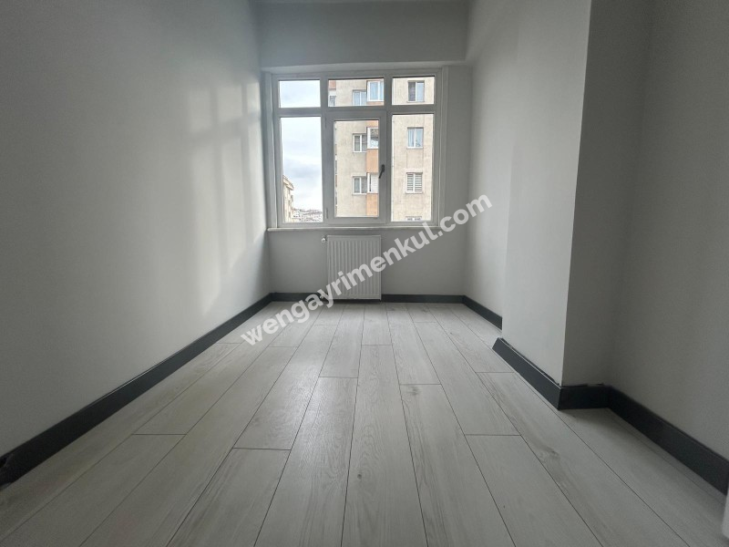 BOSTANCIDA METROYA 5 DK EBV.BANYO K.MUTFAK ARAKAT ULTRA LÜKS 3+1