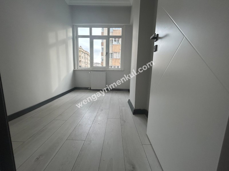 BOSTANCIDA METROYA 5 DK EBV.BANYO K.MUTFAK ARAKAT ULTRA LÜKS 3+1