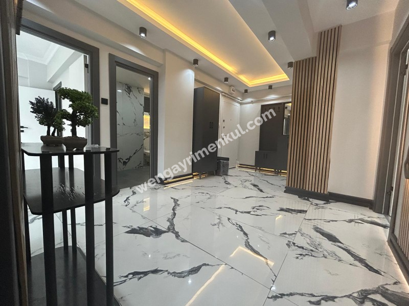 BOSTANCIDA METROYA 5 DK EBV.BANYO K.MUTFAK ARAKAT ULTRA LÜKS 3+1