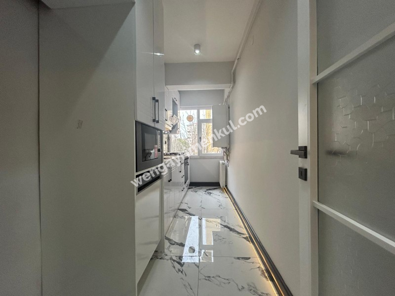 BOSTANCIDA METROYA 5 DK EBV.BANYO K.MUTFAK ARAKAT ULTRA LÜKS 3+1