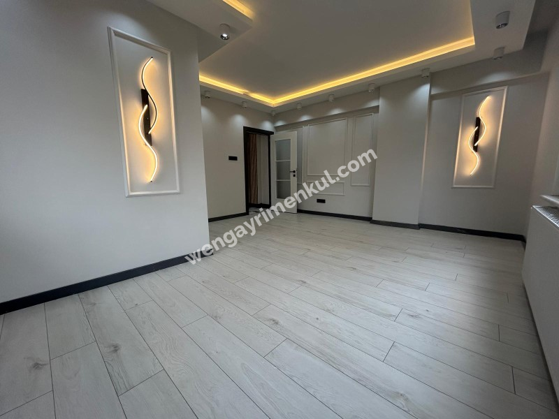 BOSTANCIDA METROYA 5 DK EBV.BANYO K.MUTFAK ARAKAT ULTRA LÜKS 3+1