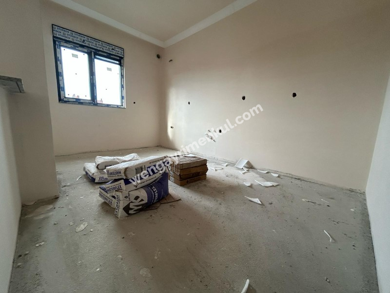 MERKEZİ KONUMDA YERDEN ISITMA OTOPARK 4+1 TERASLI DUBLEKS
