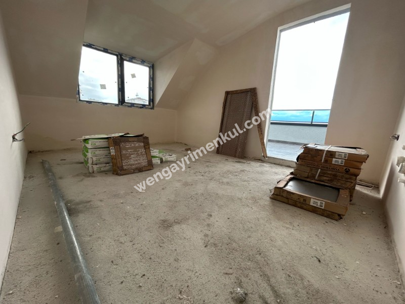 MERKEZİ KONUMDA YERDEN ISITMA OTOPARK 4+1 TERASLI DUBLEKS
