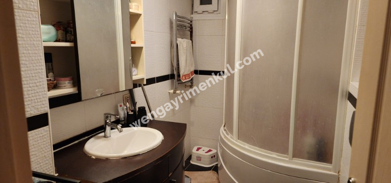 FENERYOLU'NDA SATILIK 3+1 GENIŞ, YATIRIMLIK DAİRE