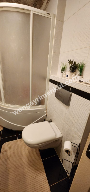 FENERYOLU'NDA SATILIK 3+1 GENIŞ, YATIRIMLIK DAİRE