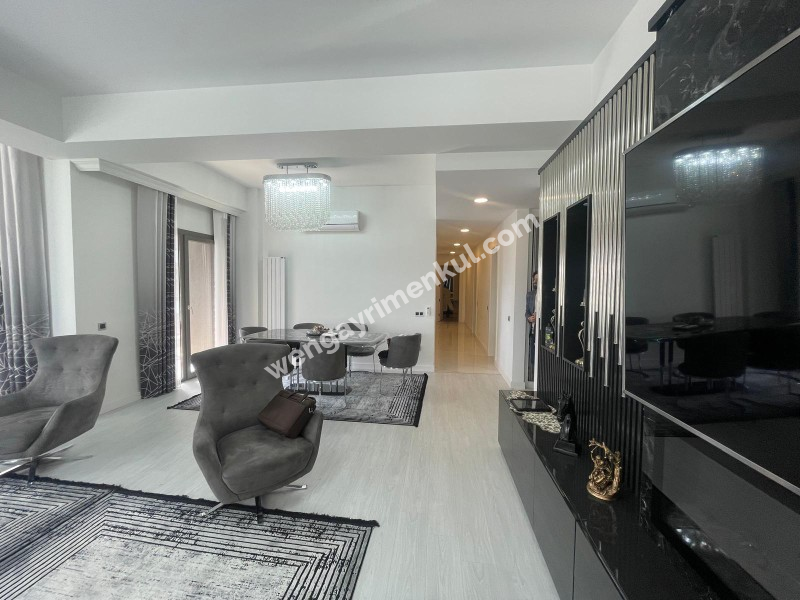 MARİNA 24'ÜN ŞEREFİYESİ EN YÜKSEK DAİRELERİNDEN ARAKATTA 4+1