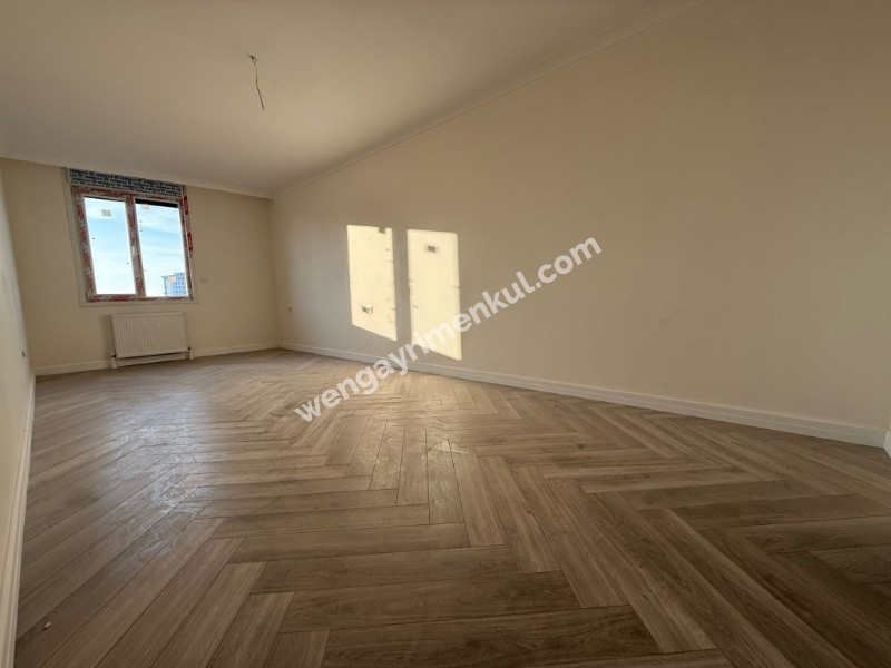 ALTINTEPEDE BOSTANCI VE SAHİLE KOMŞU KONUMDA 4+1 195 M² DUBLEKS