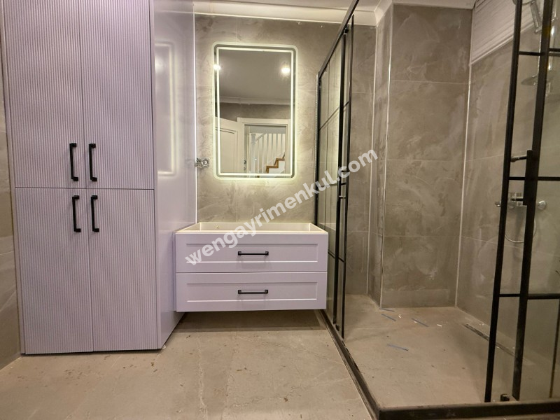 ALTINTEPEDE BOSTANCI VE SAHİLE KOMŞU KONUMDA 4+1 195 M² DUBLEKS