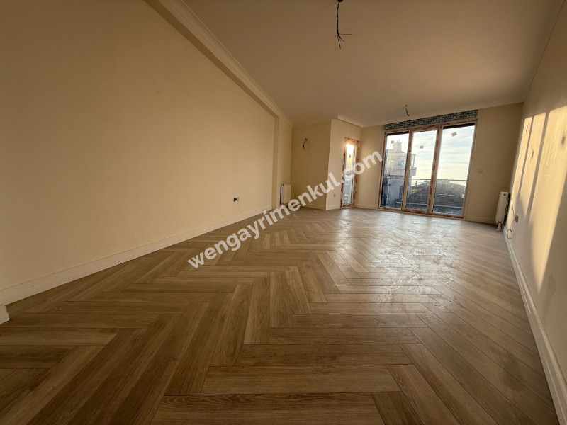 ALTINTEPEDE BOSTANCI VE SAHİLE KOMŞU KONUMDA 4+1 195 M² DUBLEKS