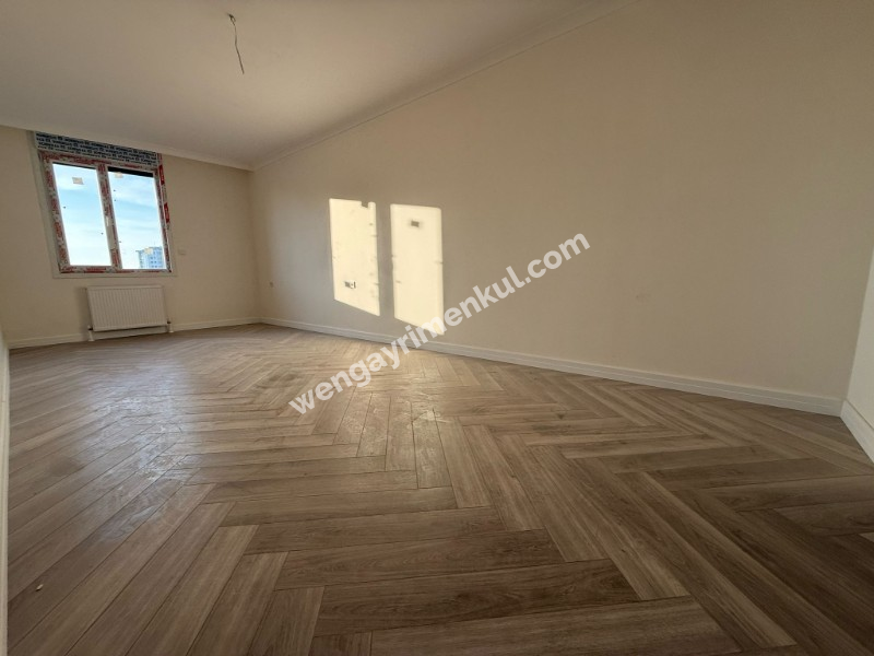 ALTINTEPEDE BOSTANCI VE SAHİLE KOMŞU KONUMDA 4+1 195 M² DUBLEKS