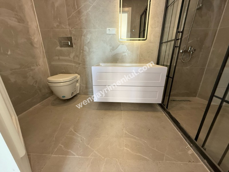 ALTINTEPEDE BOSTANCI VE SAHİLE KOMŞU KONUMDA 4+1 195 M² DUBLEKS