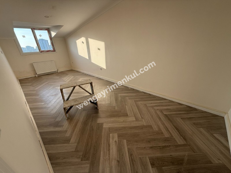 ALTINTEPEDE BOSTANCI VE SAHİLE KOMŞU KONUMDA 4+1 195 M² DUBLEKS