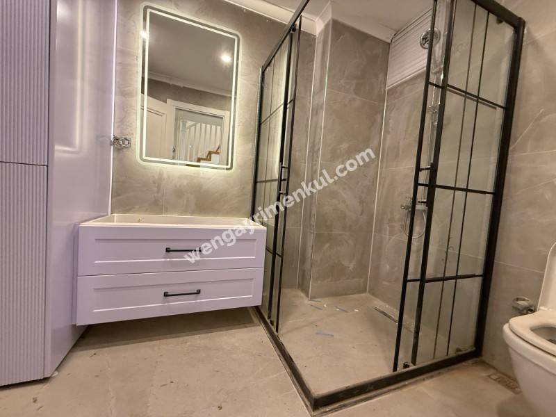 ALTINTEPEDE BOSTANCI VE SAHİLE KOMŞU KONUMDA 4+1 195 M² DUBLEKS