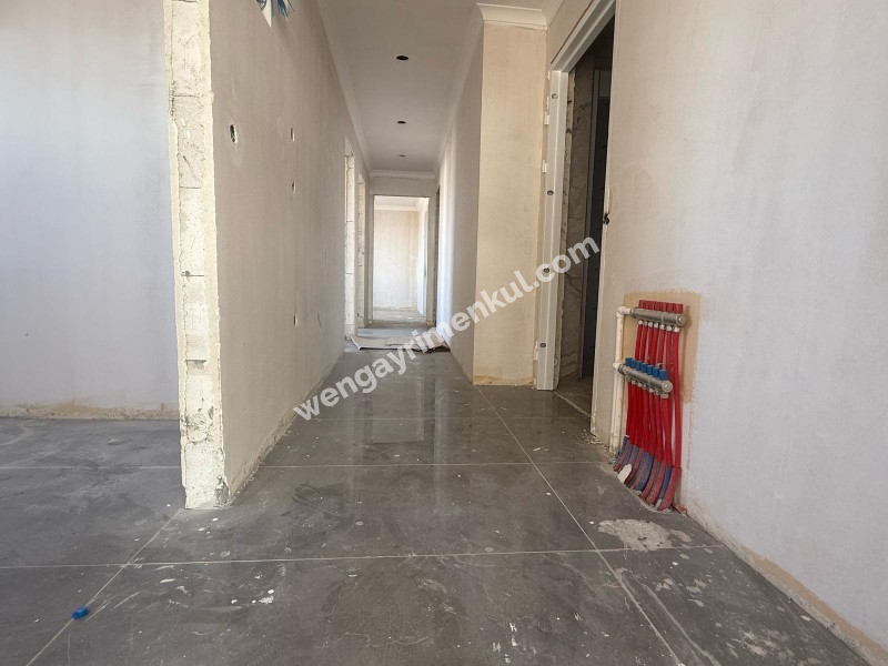 BAĞDAT CADDESİNE 4 DK DENİZ MANZARALI E.BANYOLU GENİŞ 3+1