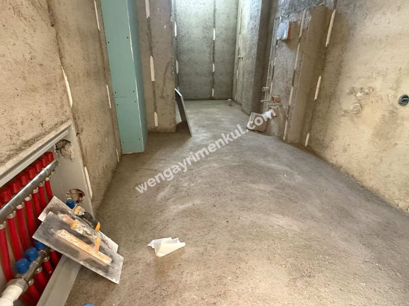 BOSTANCI SAHİLDE CADDEYE 5 DK DENİZ MANZARALI ULTRA LÜKS 3+1