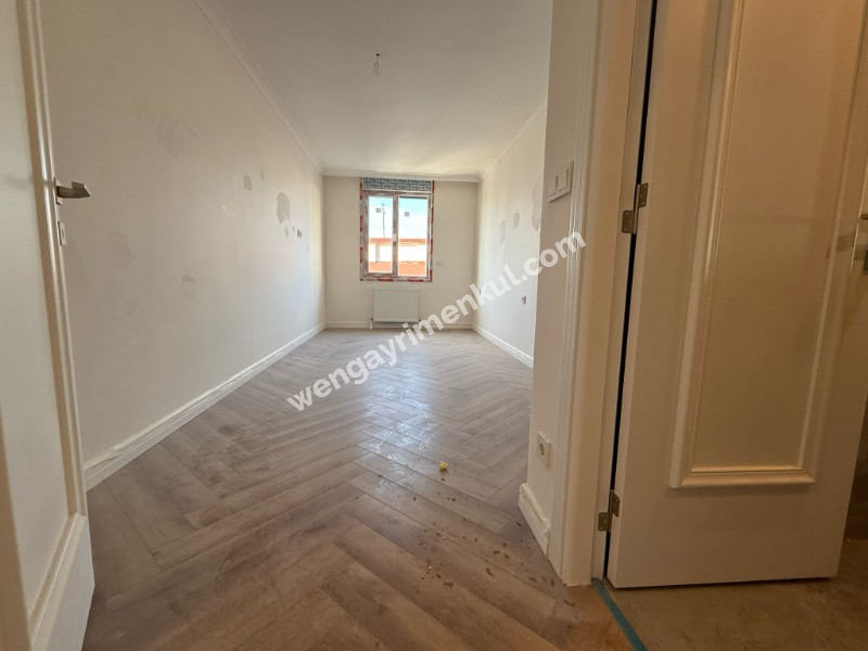 ALTINTEPE'DE CADDEYE BOSTANCIYA SAHİLE KOMŞU 300 m² 5+2 DUBLEKS