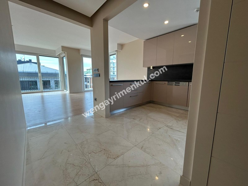 FENERBAHÇE DALYAN SAHİL'DE MARİNAYA CADDEYE ÇOK YAKIN 130 M² 3+1