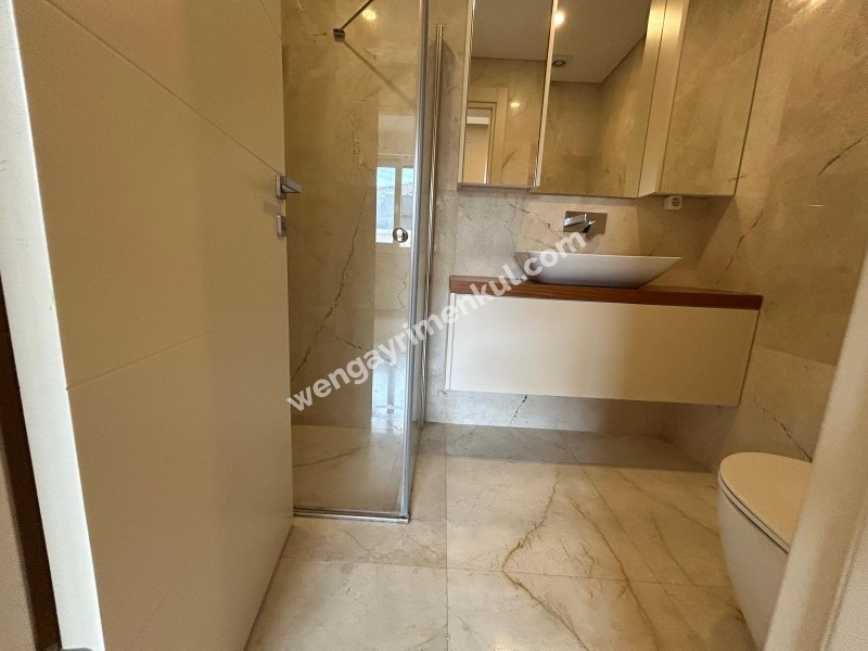 FENERBAHÇE DALYAN SAHİL'DE MARİNAYA CADDEYE ÇOK YAKIN 130 M² 3+1