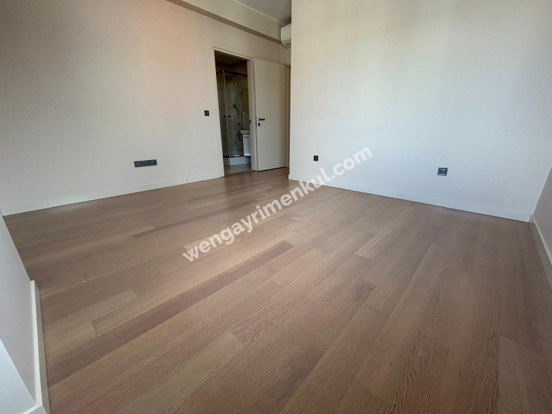 FENERBAHÇE DALYAN SAHİL'DE MARİNAYA CADDEYE ÇOK YAKIN 130 M² 3+1