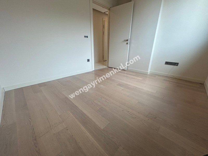 FENERBAHÇE DALYAN SAHİL'DE MARİNAYA CADDEYE ÇOK YAKIN 130 M² 3+1