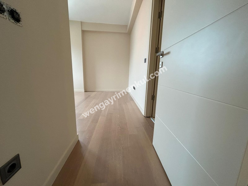 FENERBAHÇE DALYAN SAHİL'DE MARİNAYA CADDEYE ÇOK YAKIN 130 M² 3+1