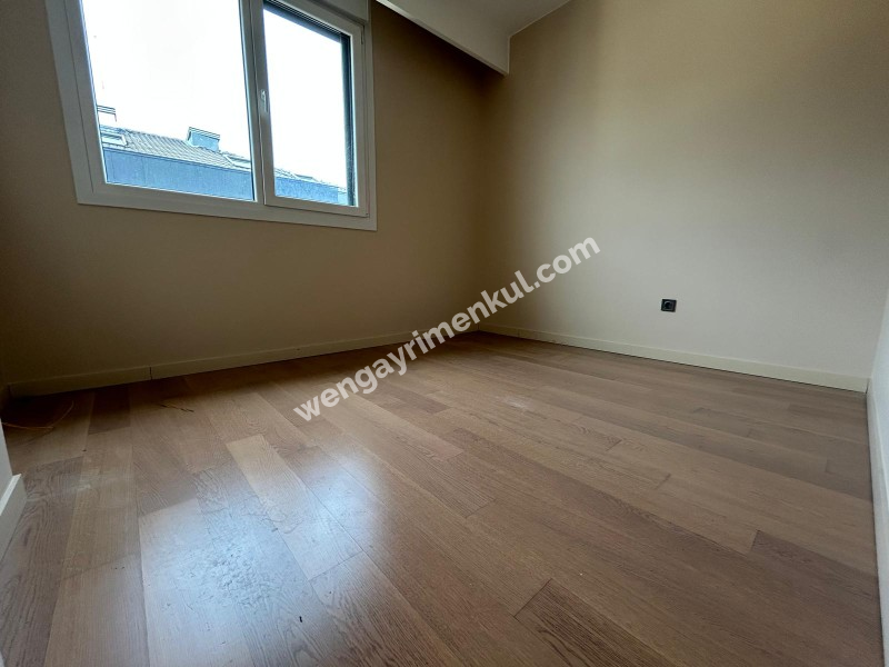FENERBAHÇE DALYAN SAHİL'DE MARİNAYA CADDEYE ÇOK YAKIN 130 M² 3+1