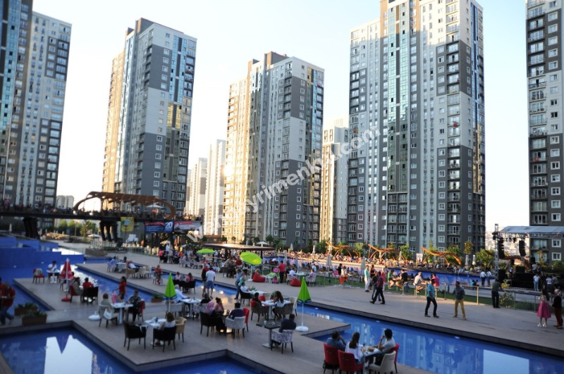 INNOVİA 2 SİTESİ SATILIK 2+1 DENİZ MANZARALI DAİRE KAPALI MUTFAK