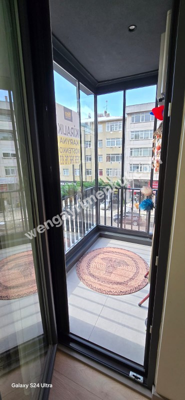 Bağdat Caddesi'nde 2+1 kiralık daire, yeni bina, ikinci katta.