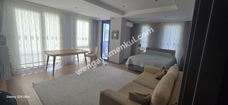 Bağdat Caddesi'nde 2+1 kiralık daire, yeni bina, ikinci katta.