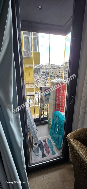 Bağdat Caddesi'nde 2+1 kiralık daire, yeni bina, ikinci katta.