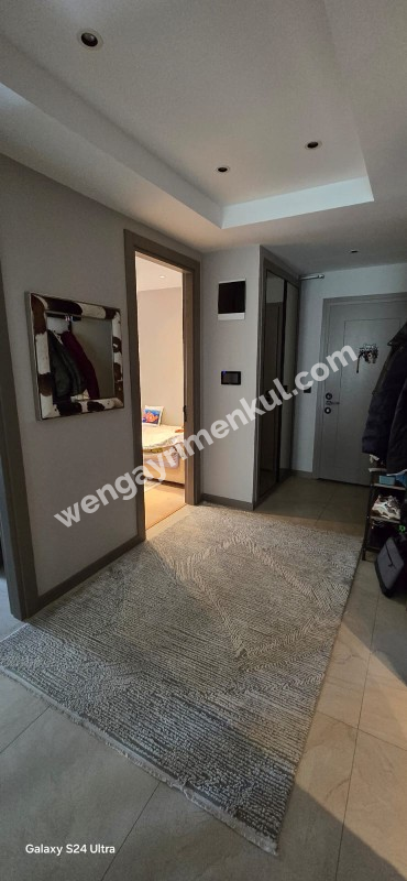 Bağdat Caddesi'nde 2+1 kiralık daire, yeni bina, ikinci katta.