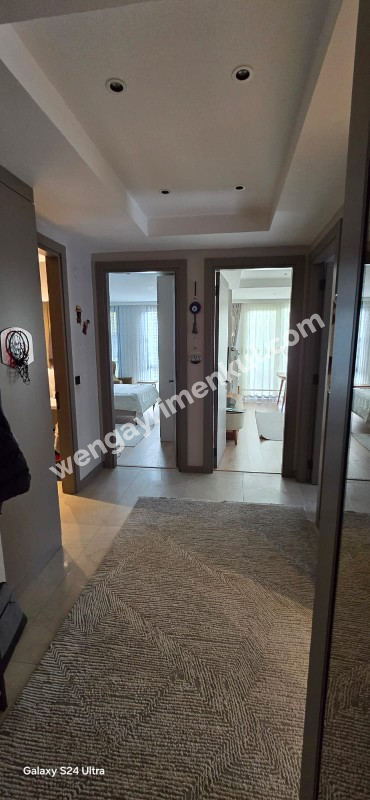 Bağdat Caddesi'nde 2+1 kiralık daire, yeni bina, ikinci katta.