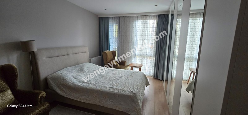 Bağdat Caddesi'nde 2+1 kiralık daire, yeni bina, ikinci katta.