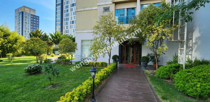 ATAŞEHIR 'DE 2+1 SATILIK DAİRE 